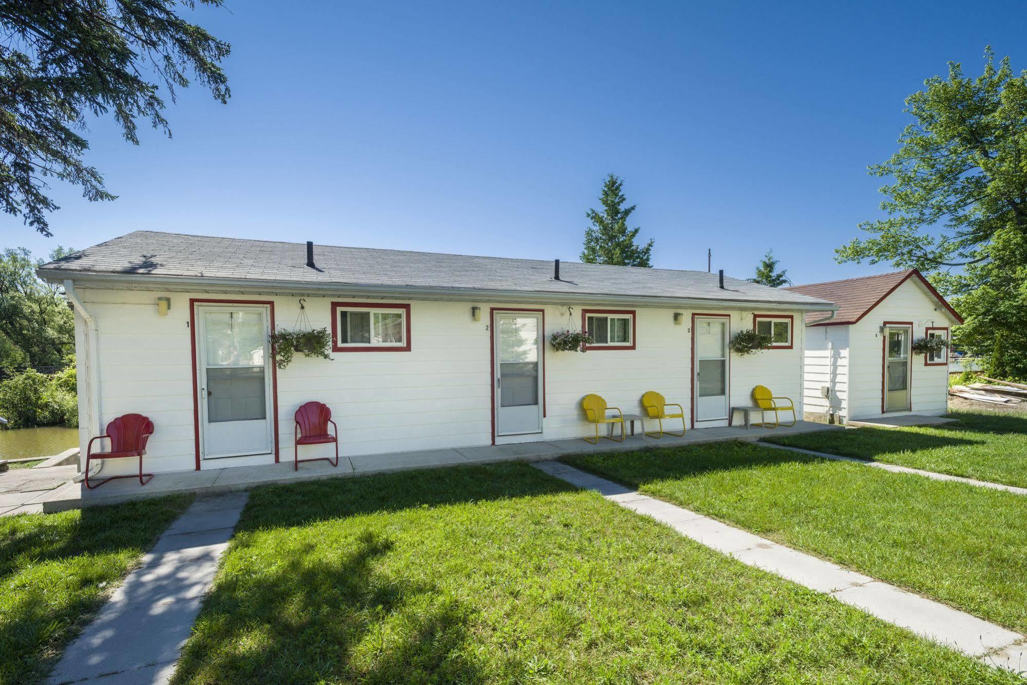 Hollywood Cottages Wasaga Beach Zewnętrze zdjęcie